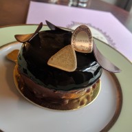 Fleur noir (layers of chocolate mousse and biscuit)
